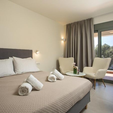 Eden'S Azalea Luxury Suite Rhodes City Екстериор снимка