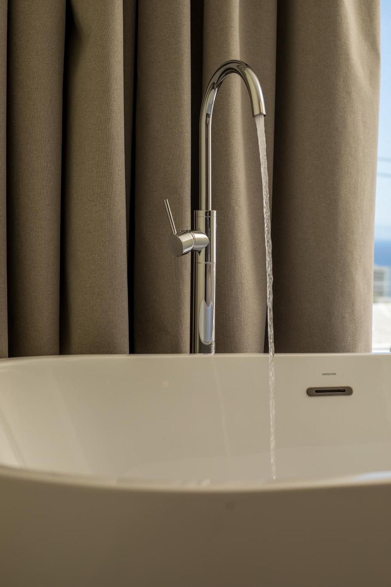 Eden'S Azalea Luxury Suite Rhodes City Екстериор снимка