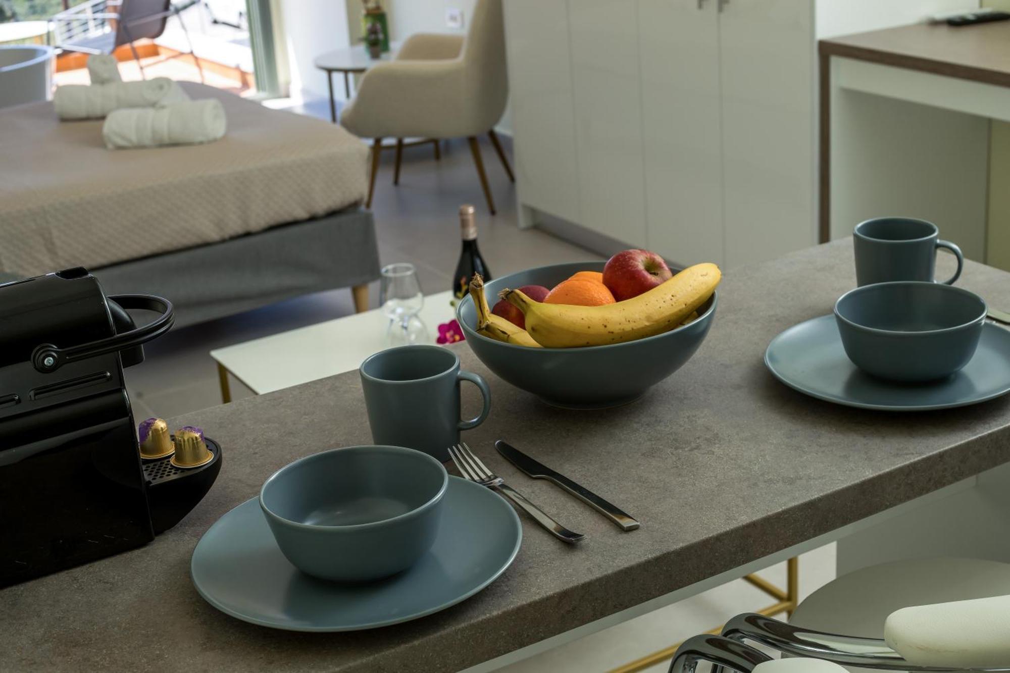 Eden'S Azalea Luxury Suite Rhodes City Екстериор снимка